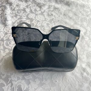 CHANEL sunglasses